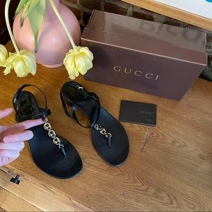 GUCCI Patent Leather Chain Sandals